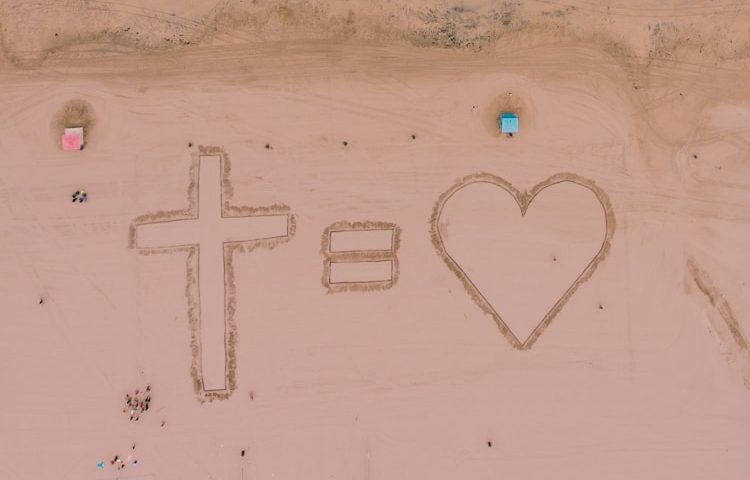 photo-1556231636-6ffc1fea77bd